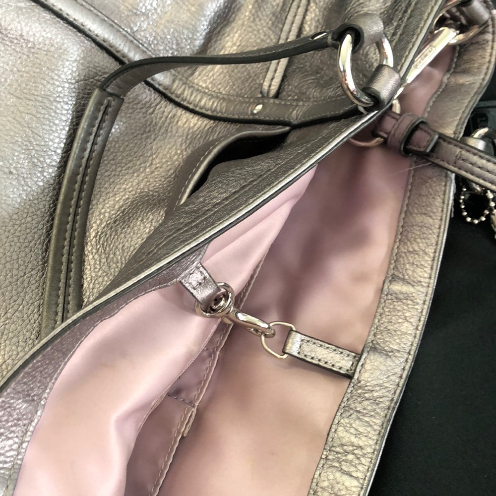 Lovely COACH grey/silver color shoulders Bag - Picture 9 of 15